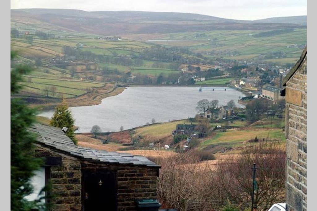 The Vestry - Chapel Retreat With Hot Tub Villa Haworth Esterno foto